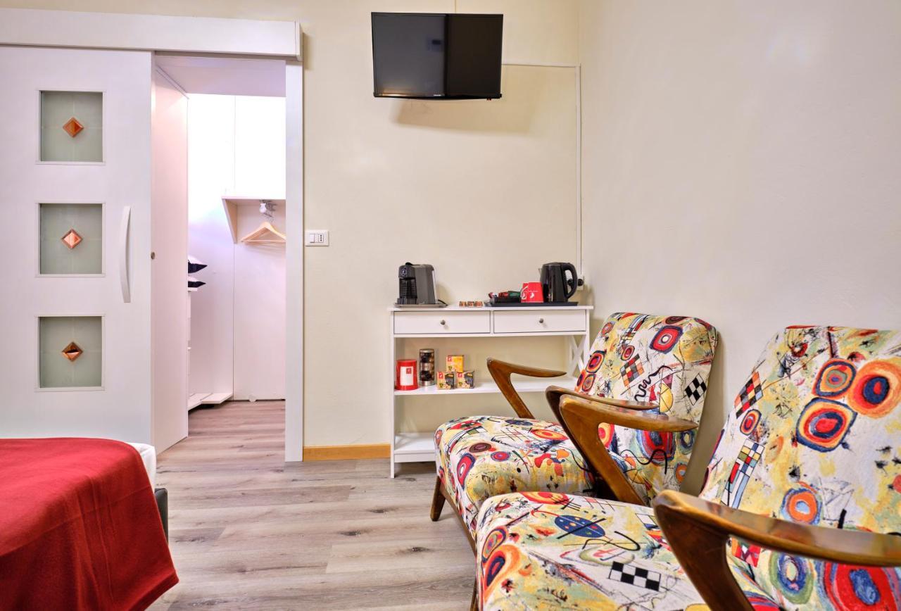 Großes Zweibettzimmer